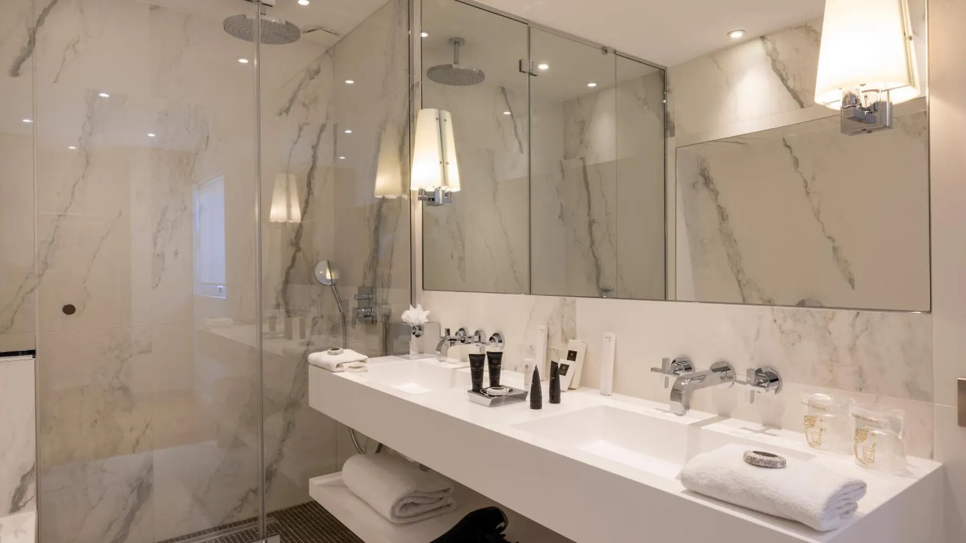 Hotel De Castiglione Paris 4*,