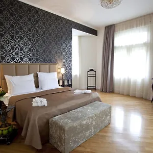 https://deminka-palace.praguehotelsweb.com