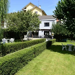 https://hotel-les-terrasses.hotels-rhonealpes.com